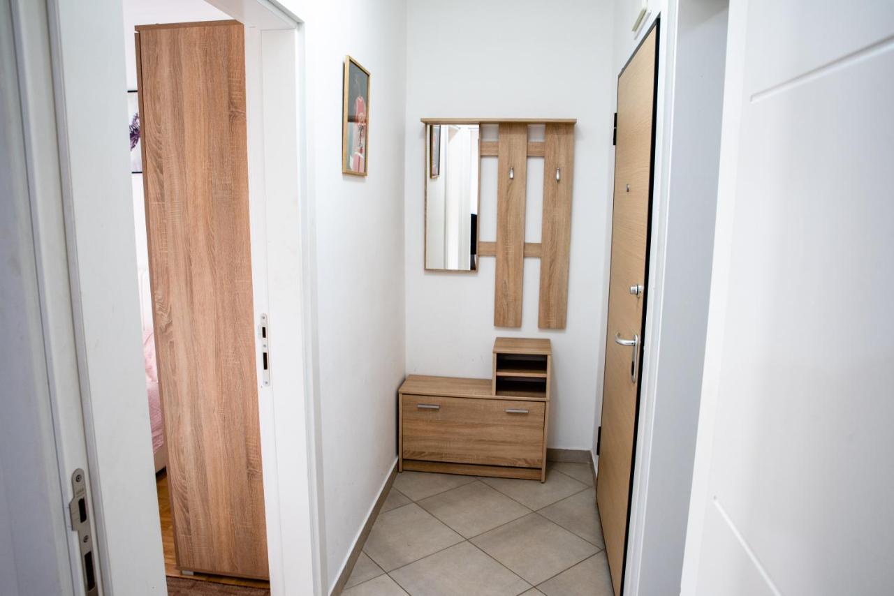 Apartman Black Star Appartement Novi Sad Buitenkant foto